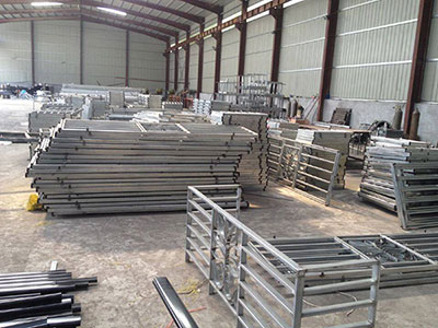 鋅鋼護(hù)欄生產(chǎn)車間